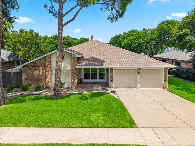 3824 Horizon Drive, Bedford, TX 76021