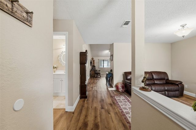 3824 Horizon Drive, Bedford, TX 76021