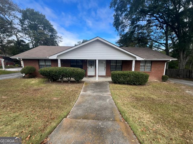 982 Locust Drive NE, Conyers, GA 30012