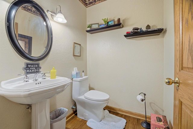 412 LEDGEWOOD DRIVE, Fond Du Lac, WI 54937