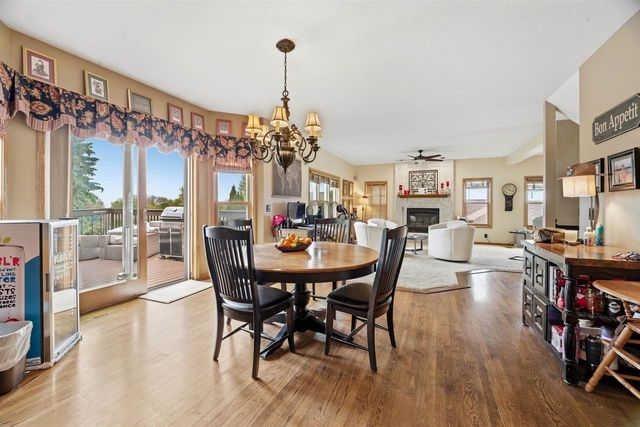 412 LEDGEWOOD DRIVE, Fond Du Lac, WI 54937