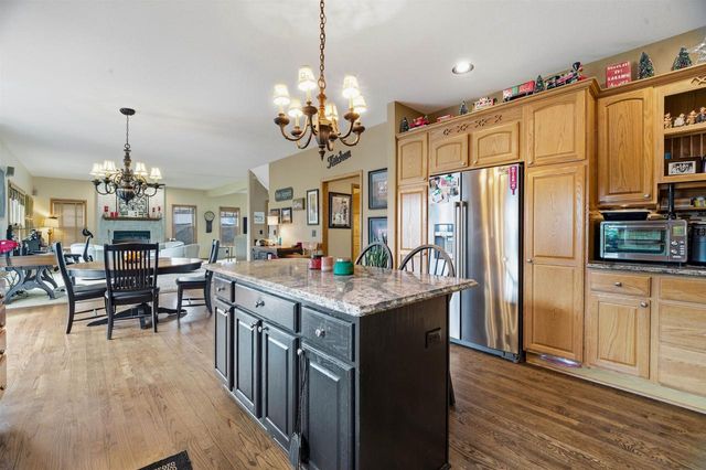 412 LEDGEWOOD DRIVE, Fond Du Lac, WI 54937