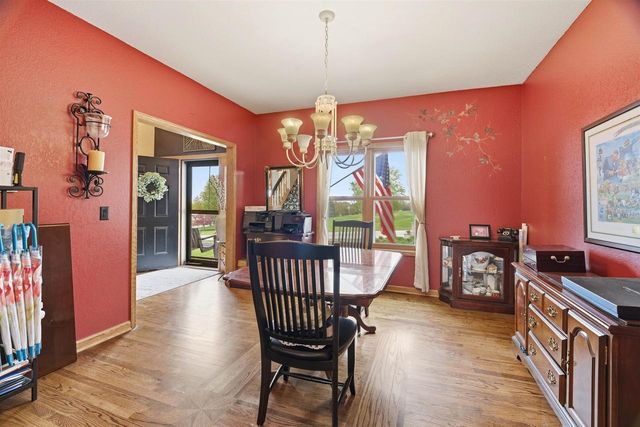 412 LEDGEWOOD DRIVE, Fond Du Lac, WI 54937