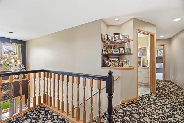 412 LEDGEWOOD DRIVE, Fond Du Lac, WI 54937