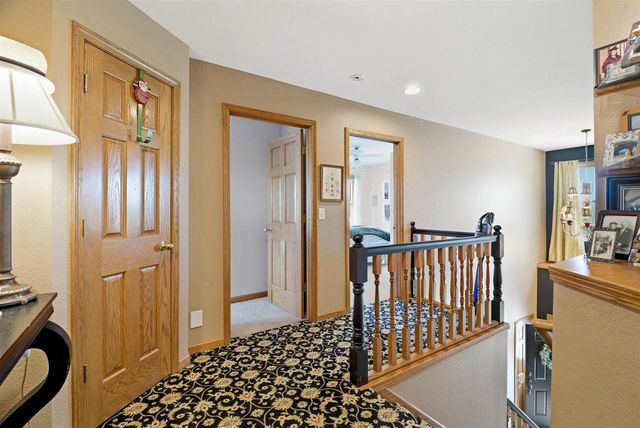 412 LEDGEWOOD DRIVE, Fond Du Lac, WI 54937