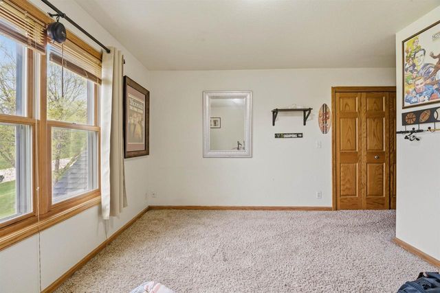 412 LEDGEWOOD DRIVE, Fond Du Lac, WI 54937