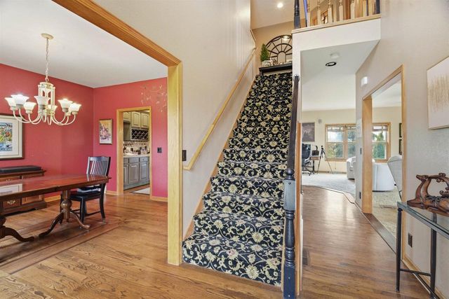 412 LEDGEWOOD DRIVE, Fond Du Lac, WI 54937
