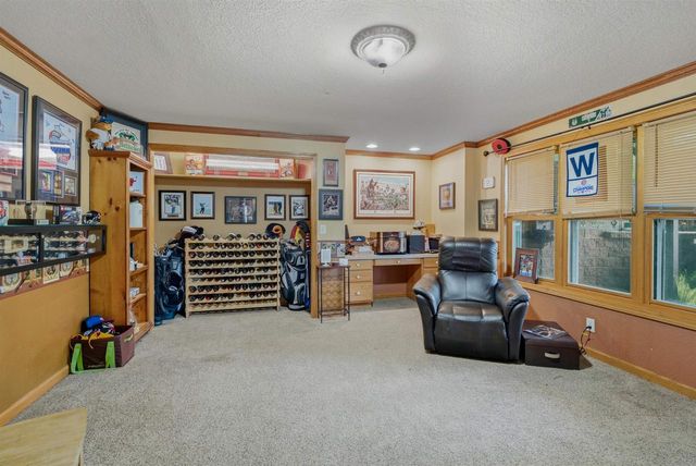 412 LEDGEWOOD DRIVE, Fond Du Lac, WI 54937