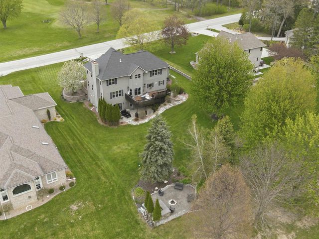 412 LEDGEWOOD DRIVE, Fond Du Lac, WI 54937