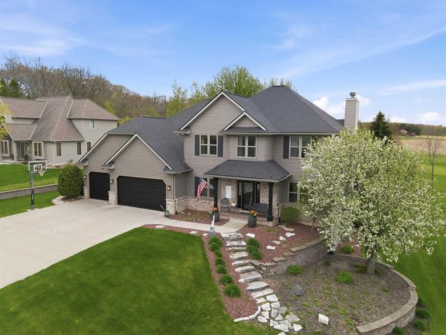 412 LEDGEWOOD DRIVE, Fond Du Lac, WI 54937