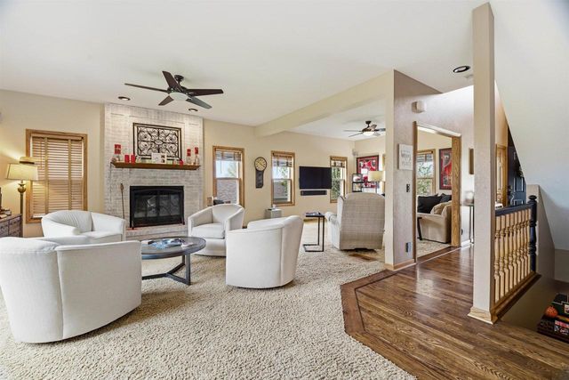 412 LEDGEWOOD DRIVE, Fond Du Lac, WI 54937