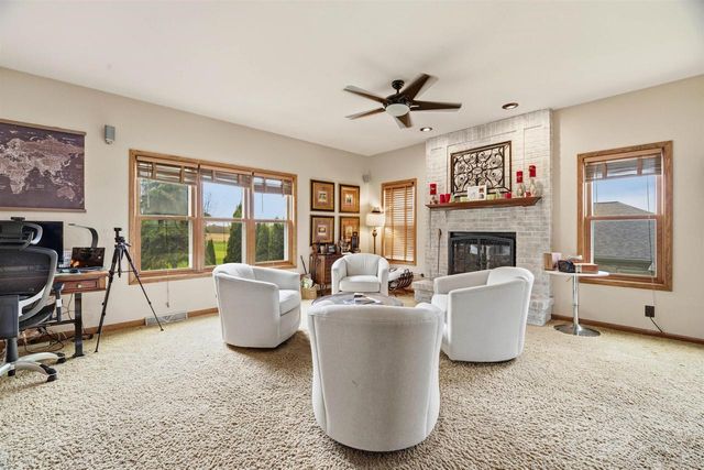 412 LEDGEWOOD DRIVE, Fond Du Lac, WI 54937
