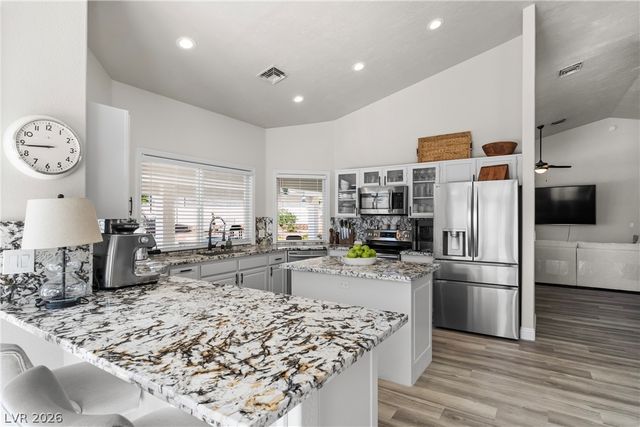 5925 North Campbell Road, Las Vegas, NV 89149