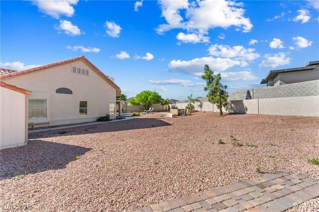 5925 North Campbell Road, Las Vegas, NV 89149