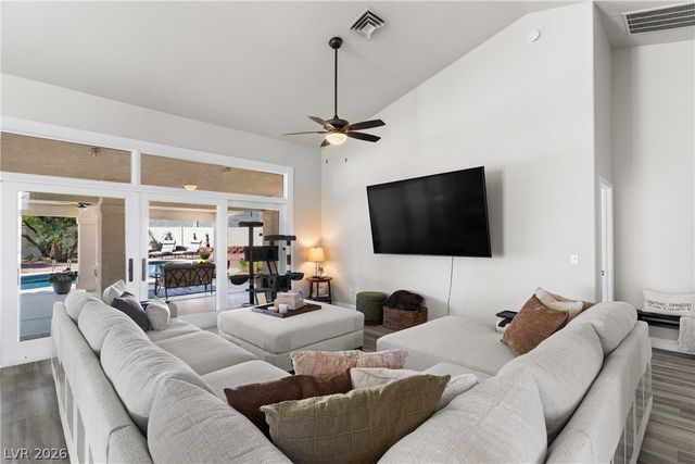 5925 North Campbell Road, Las Vegas, NV 89149