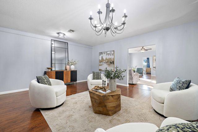 300 County Road 290, Leander, TX 78641