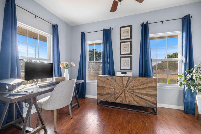 300 County Road 290, Leander, TX 78641