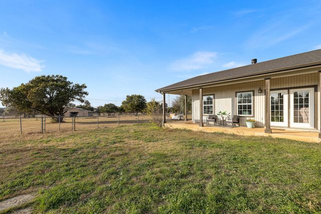 300 County Road 290, Leander, TX 78641