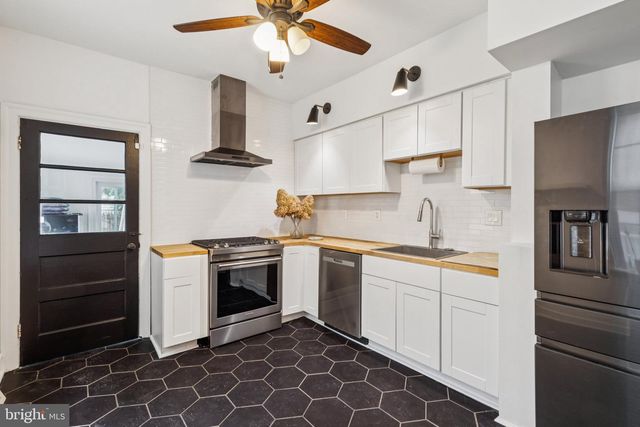 850 E THOMPSON ST, Philadelphia, PA 19125