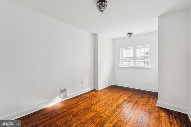 850 E THOMPSON ST, Philadelphia, PA 19125