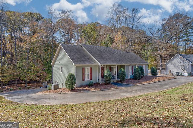 3865 Howard Drive NW, Kennesaw, GA 30152