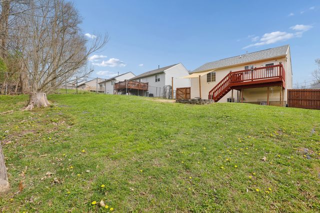 449 Ripple Creek Drive, Elsmere, KY 41018