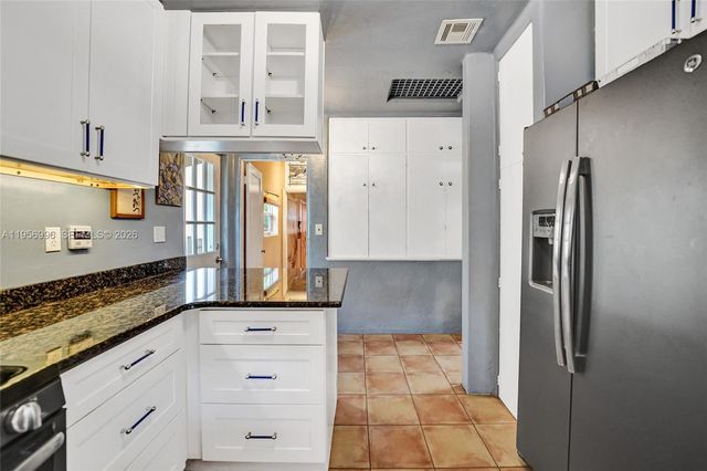 1340 Jackson St, Hollywood, FL 33019