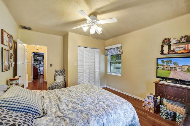 1340 Jackson St, Hollywood, FL 33019