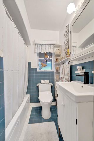 1340 Jackson St, Hollywood, FL 33019