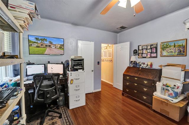 1340 Jackson St, Hollywood, FL 33019