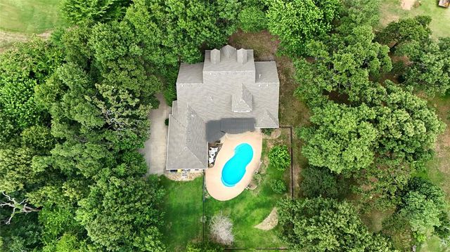 16316 Cobblestone Circle, Choctaw, OK 73020