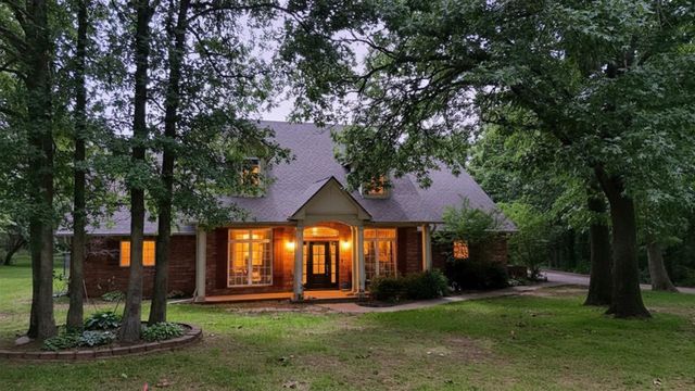 16316 Cobblestone Circle, Choctaw, OK 73020