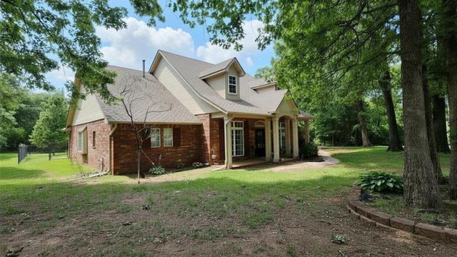 16316 Cobblestone Circle, Choctaw, OK 73020