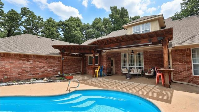 16316 Cobblestone Circle, Choctaw, OK 73020