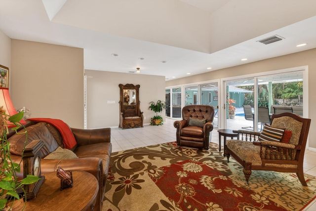 285 Golfview Drive, Tequesta, FL 33469