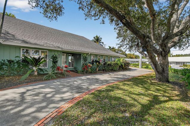 285 Golfview Drive, Tequesta, FL 33469