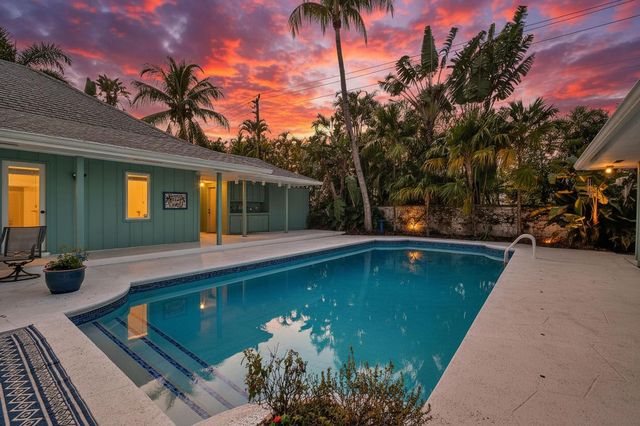 285 Golfview Drive, Tequesta, FL 33469