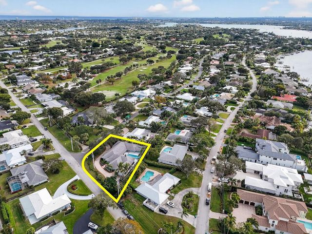 285 Golfview Drive, Tequesta, FL 33469