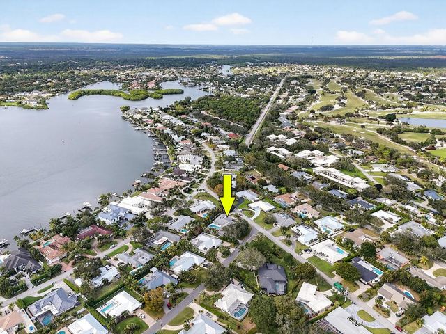 285 Golfview Drive, Tequesta, FL 33469