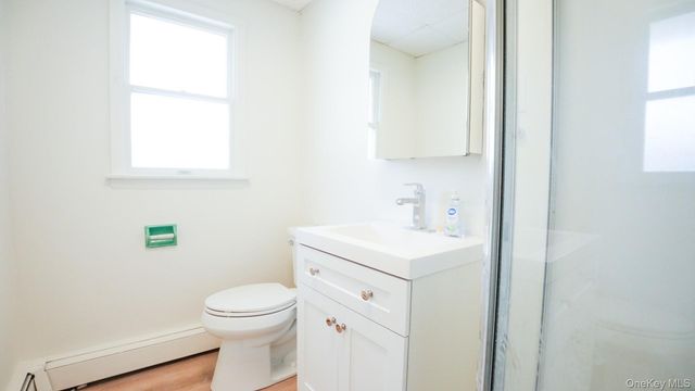 5 Pearsall Place, Babylon, NY 11702