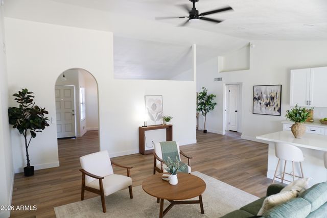 8933 W Peck Drive, Glendale, AZ 85305