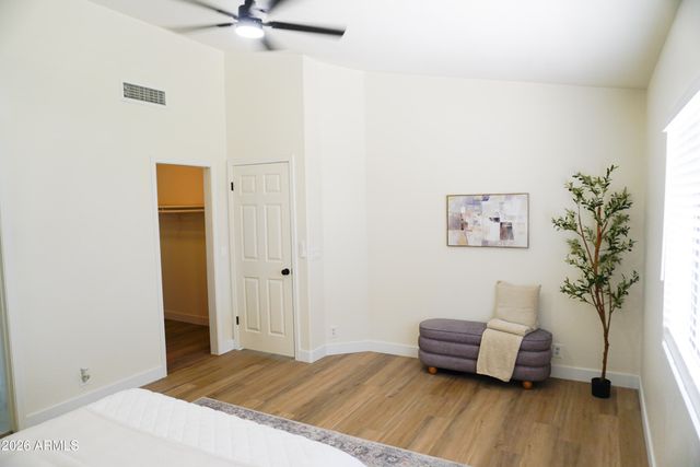 8933 W Peck Drive, Glendale, AZ 85305