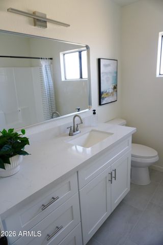 8933 W Peck Drive, Glendale, AZ 85305