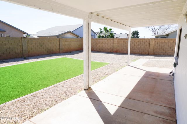 8933 W Peck Drive, Glendale, AZ 85305