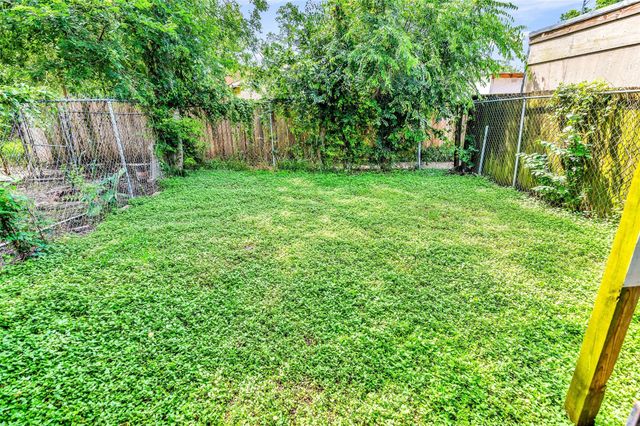 9706 Farragut Street, Houston, TX 77078