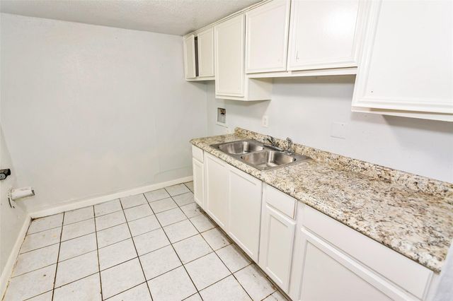 9706 Farragut Street, Houston, TX 77078