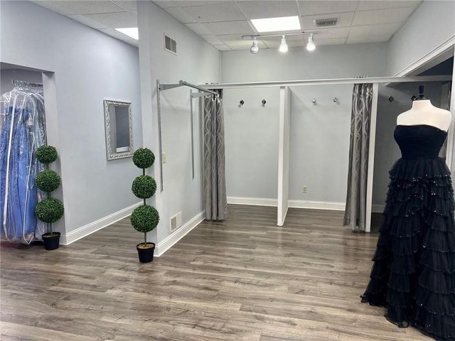 892 Oaklawn Avenue, Cranston, RI 02920