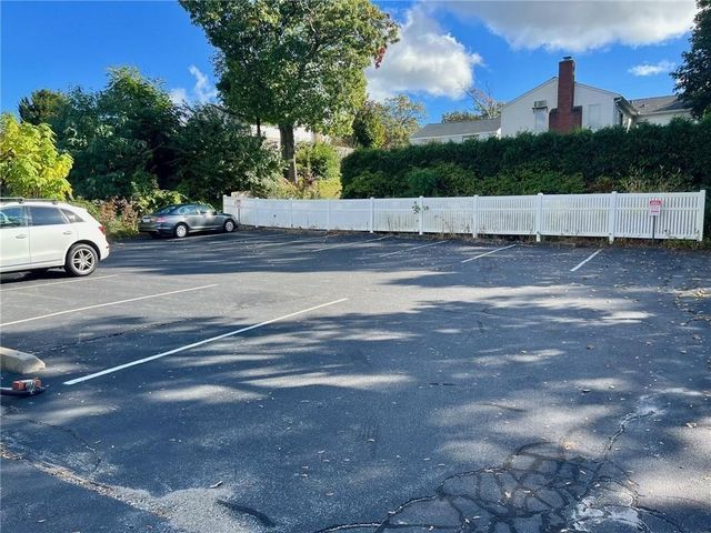 892 Oaklawn Avenue, Cranston, RI 02920
