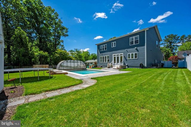 1114 WARE ST SW, Vienna, VA 22180
