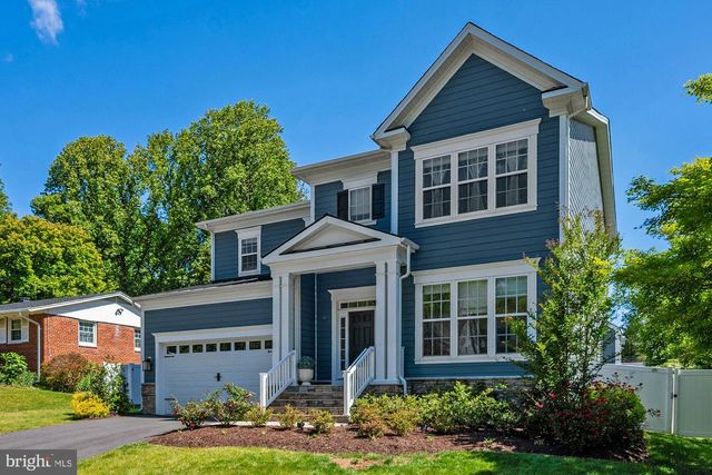 1114 WARE ST SW, Vienna, VA 22180
